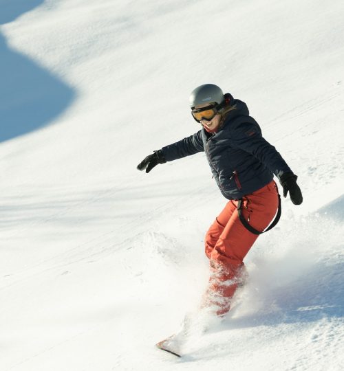 snowboarder, girl, happy-4993863.jpg