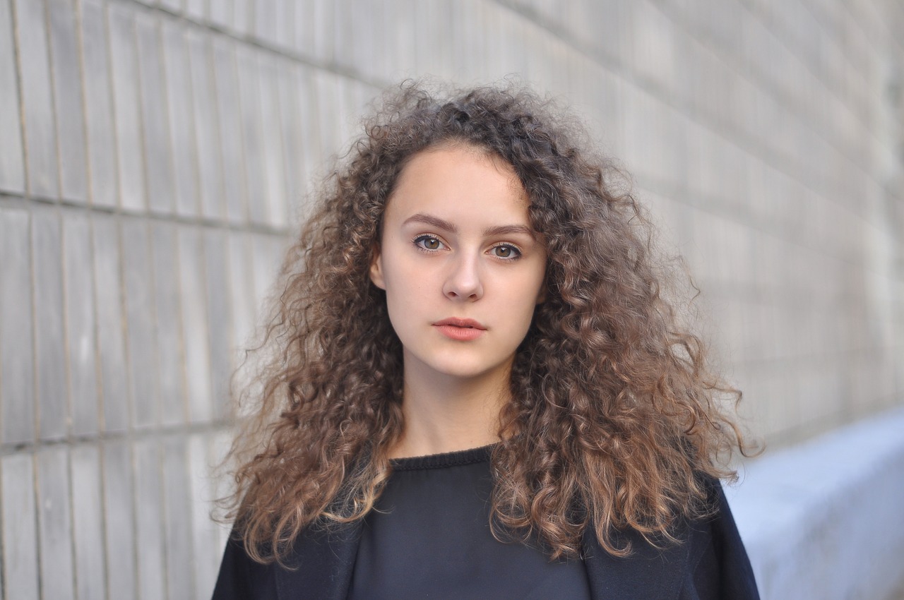 girl, curly, portrait-3901714.jpg